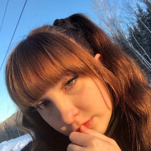 Meet your Posher, Katie - Picture 4 of 7